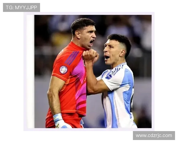 全球瞩目!足球明星风采大赏,激情比赛背后的故事揭秘 全球瞩目!足球明星风采大赏,激情比赛背后的故事揭秘