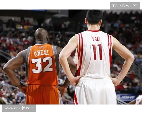 姚明带领火箭队对决太阳队的精彩比赛回顾与分析